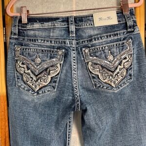 Miss Me Women's 28‎ Embroidered Sequin Bedazzle Mid Rise Straight Jeans
